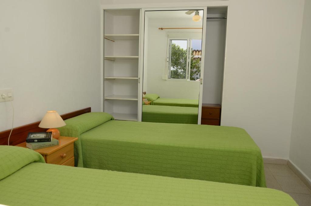 Apartamentos Eugenio La Sabina La Savina  Rum bild